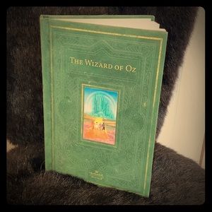 Collectable Wizard of Oz Book 📖